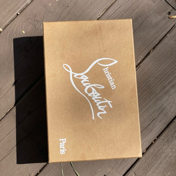 Pre-loved CL pumps size 38/7.5W - Picture 6 of 6